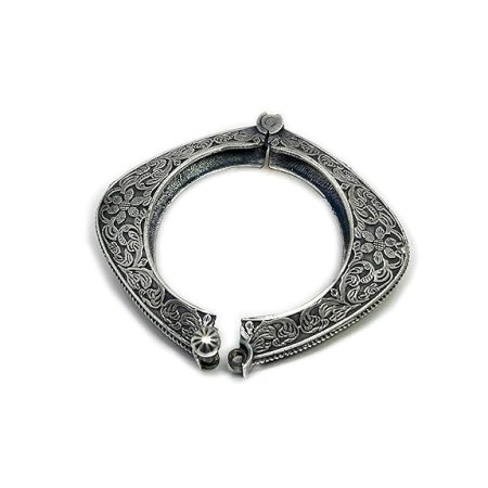 Single Piece of Silver Replica Rajwadi Sahiba Openable Bracelet & Kada, Oxidised Hand-Cuff Tribal Bangle, Traditional and Antique finish