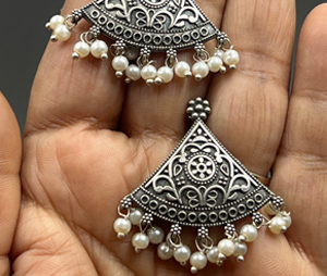 Earrings Collections